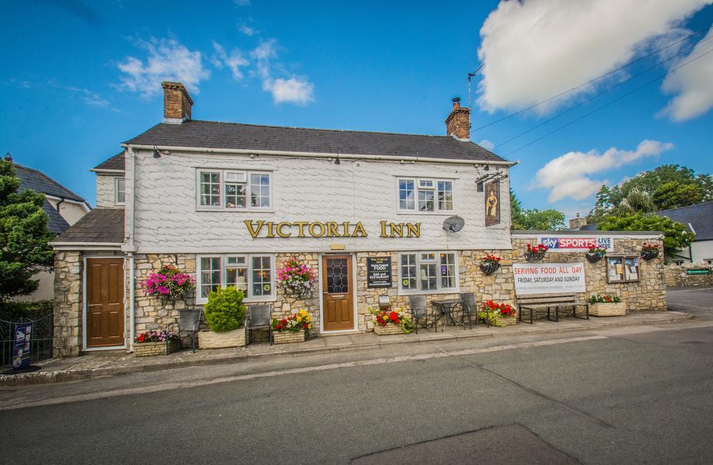 Victoria Inn Cowbridge Buitenkant foto