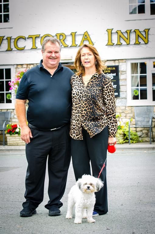 Victoria Inn Cowbridge Buitenkant foto